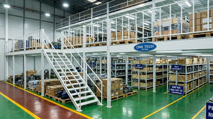 Kệ mezzanine cho nhà xưởng tại KCN Quang Minh Hà Nội
