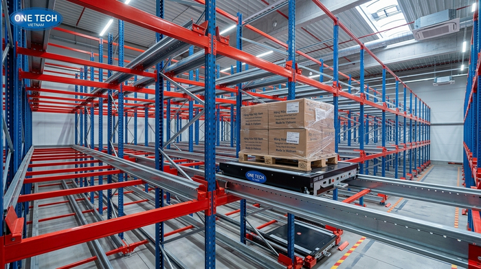 Cấu tạo chi tiết của kệ Radio Shuttle Hà Nội gồm khung kệ ray dẫn hướng và robot shuttle
